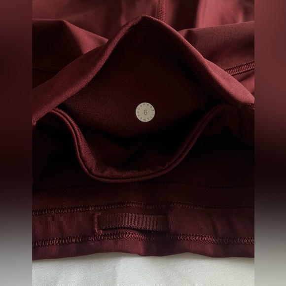 Lululemon Train Times Crop (17") - Size 6 Deep Rouge - Picture 8 of 9